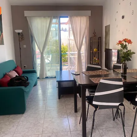 1-bed Cosy Close To Apartment *